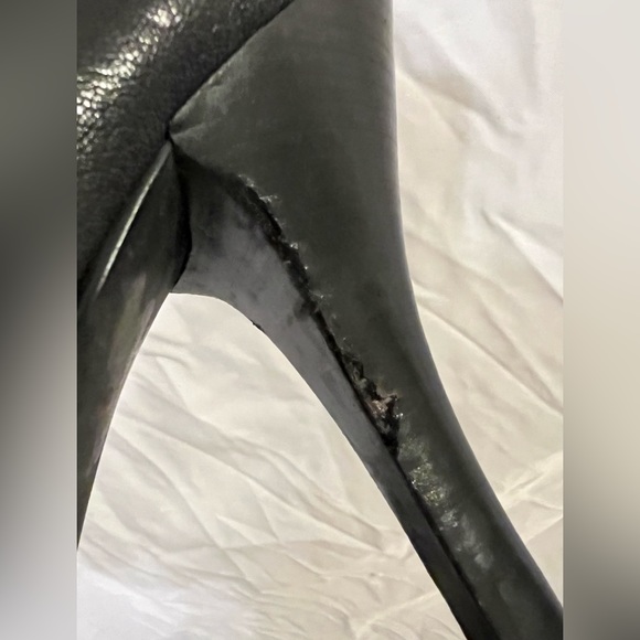 Michael Kors Classic Black Leather Platform Heels 11 - Picture 10 of 11